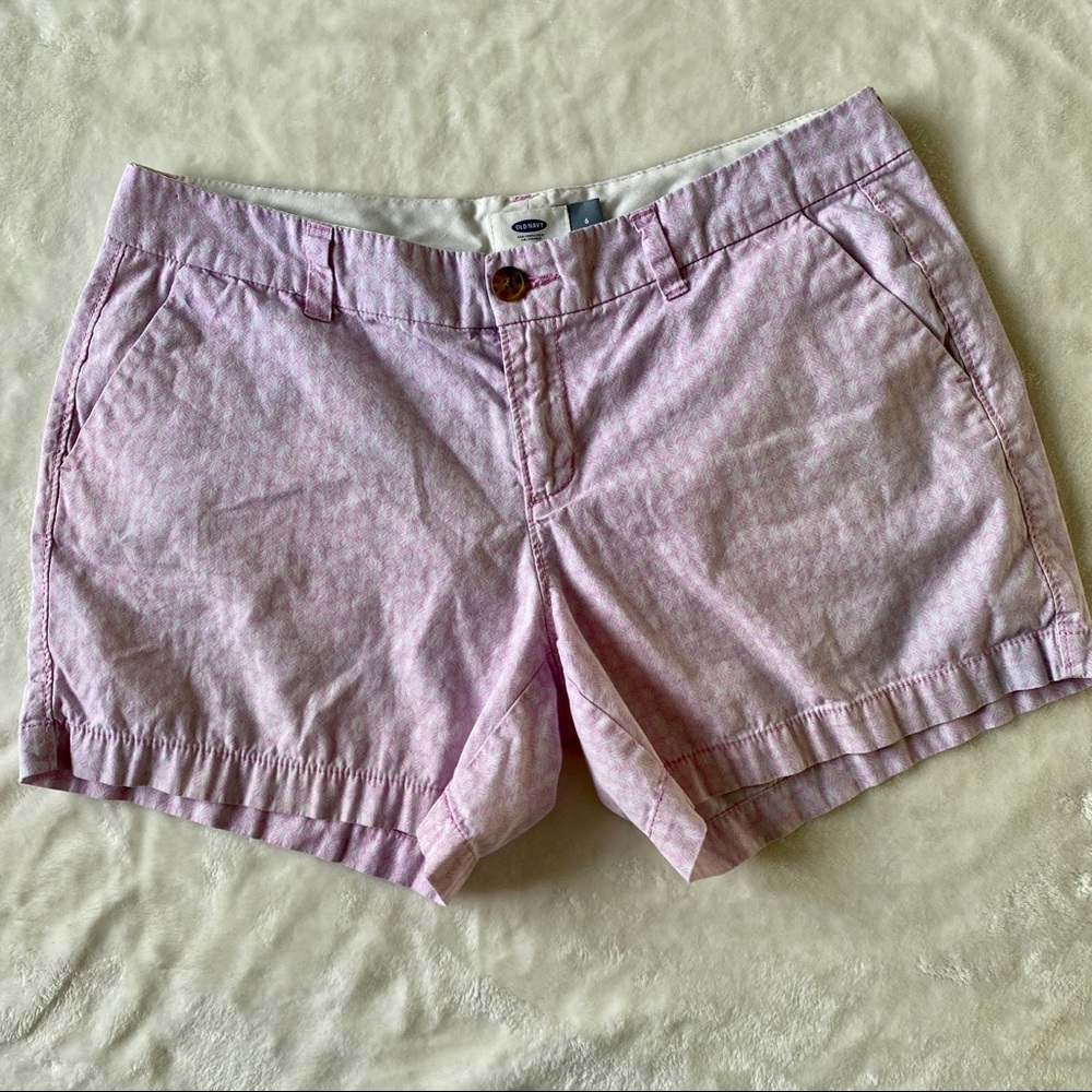 Old Navy Pixie Chino Shorts Womens Size 6 Pink Pineapple Print Vacation Cotton